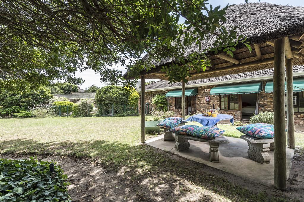 Summer Blue Guesthouse Port Elizabeth Exterior foto